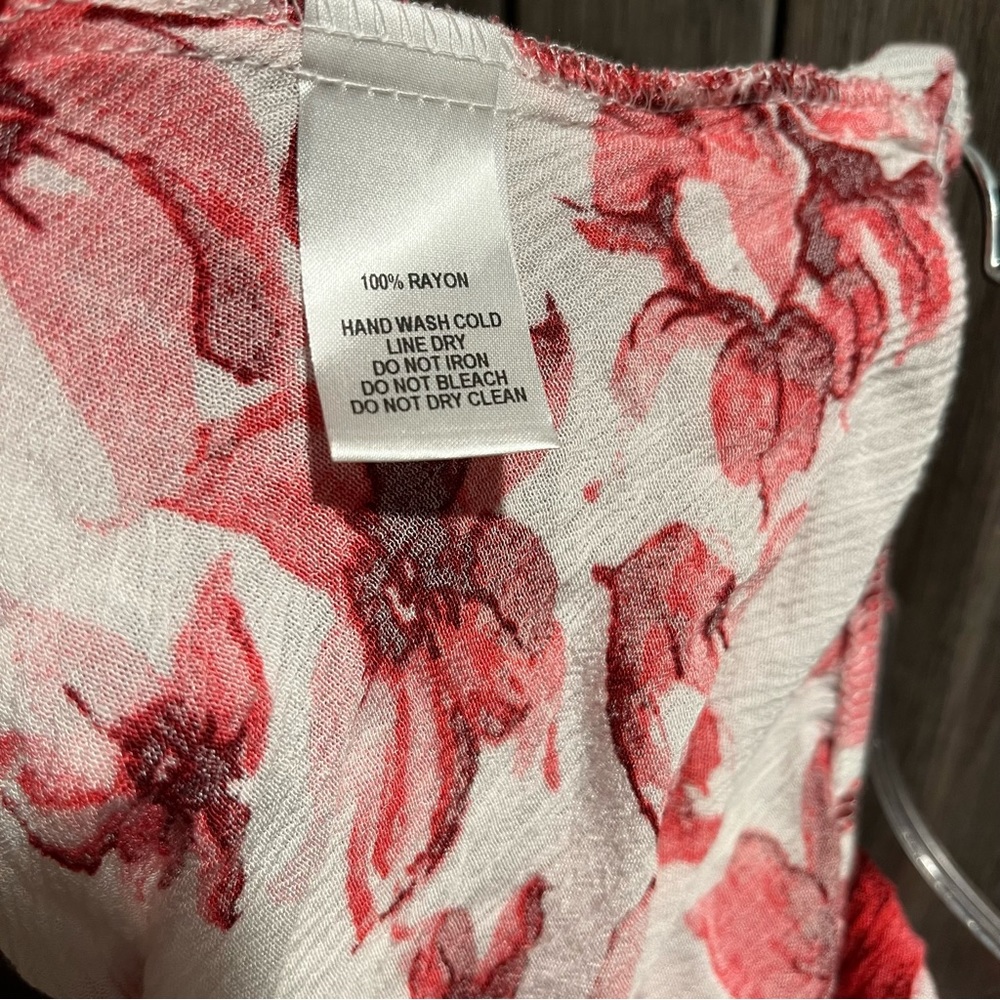 Lulu's Honey Bee Floral Wrap Top - Picture 2 of 7